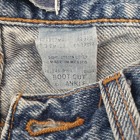 GAP Vintage Button-fly Jeans - Picture 8 of 10